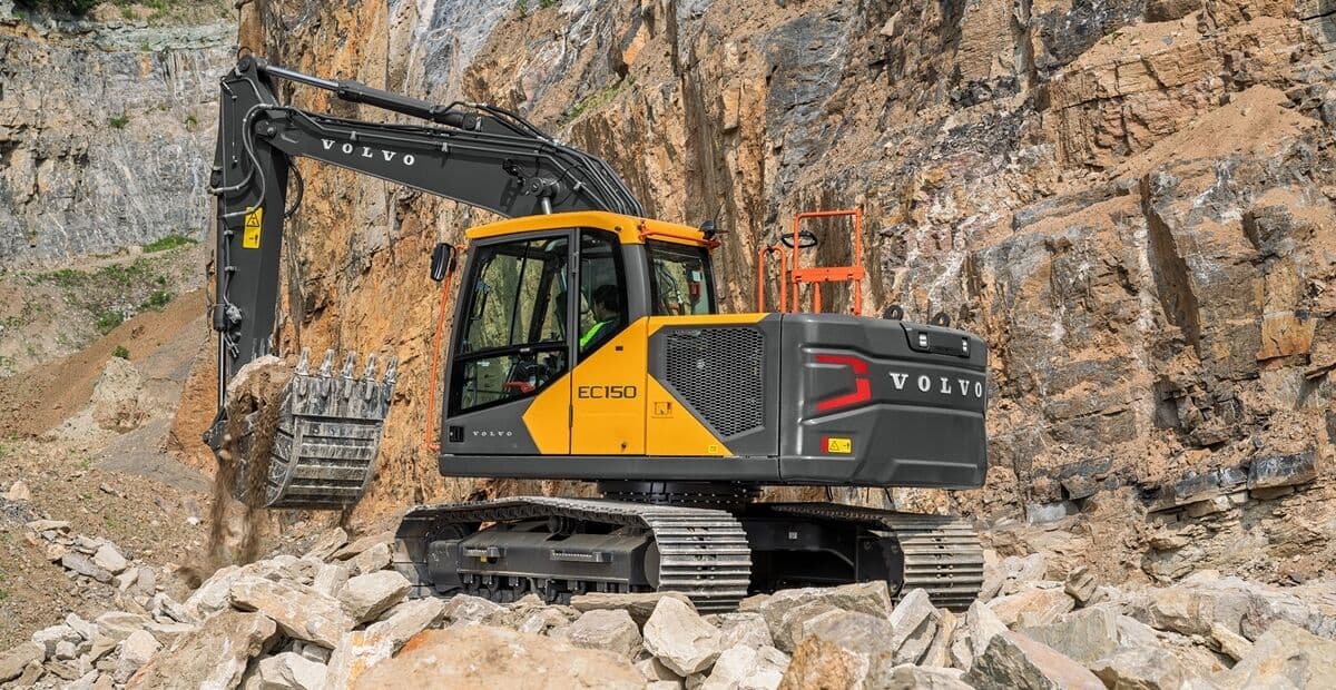Volvo CE lansează excavatoarele pe șenile EC130 și EC150 pentru piețe din afara UE